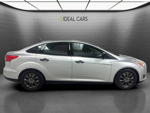 2016 Ford Focus S