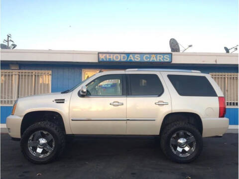 2007 Cadillac Escalade for sale at Khodas Cars in Gilroy CA