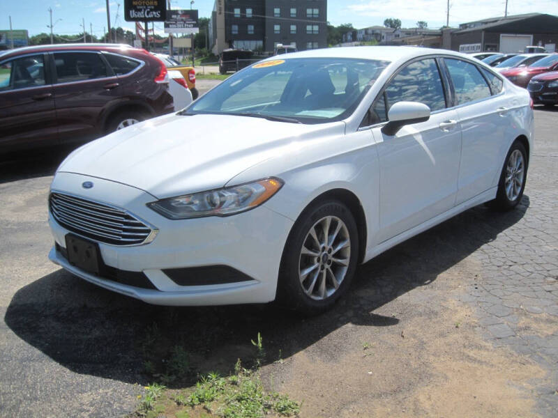 2017 Ford Fusion SE