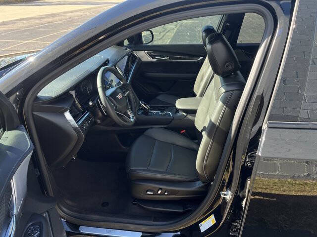 2025 Cadillac XT6 Sport