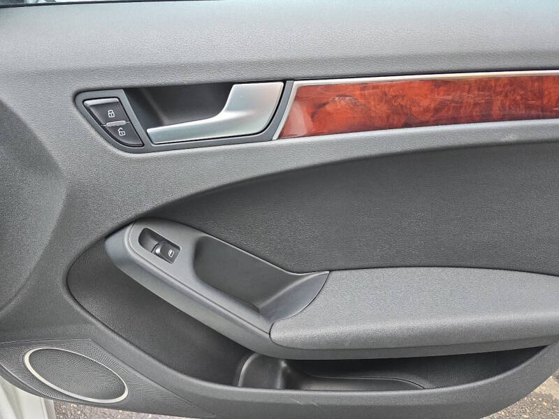 2011 Audi A4 2.0T quattro Avant Prestige