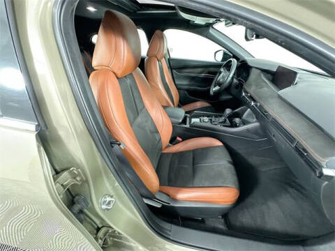 2024 Mazda Mazda3 Hatchback 2.5 Carbon Turbo