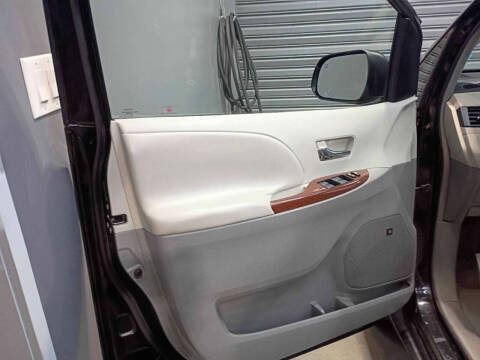 2011 Toyota Sienna