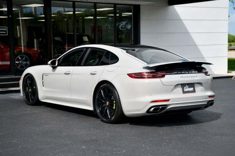 2018 Porsche Panamera Turbo S E-Hybrid
