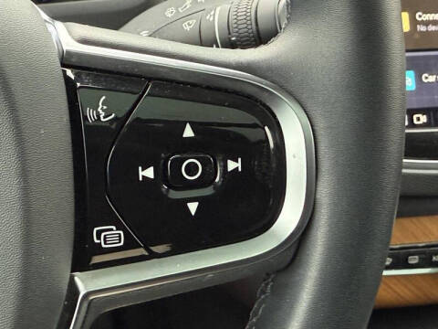 2023 Volvo XC90 B5 Plus Bright Theme