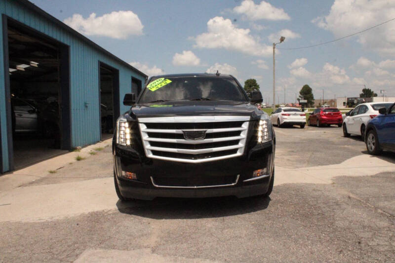2016 Cadillac Escalade Luxury Collection