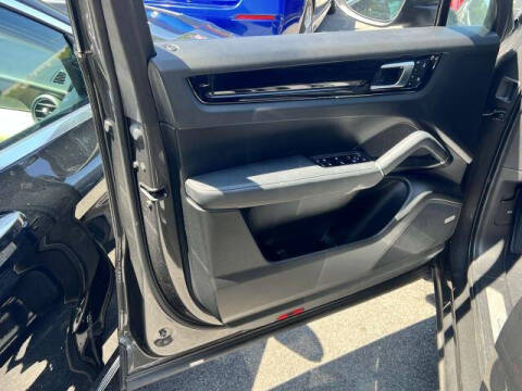 2023 Porsche Cayenne