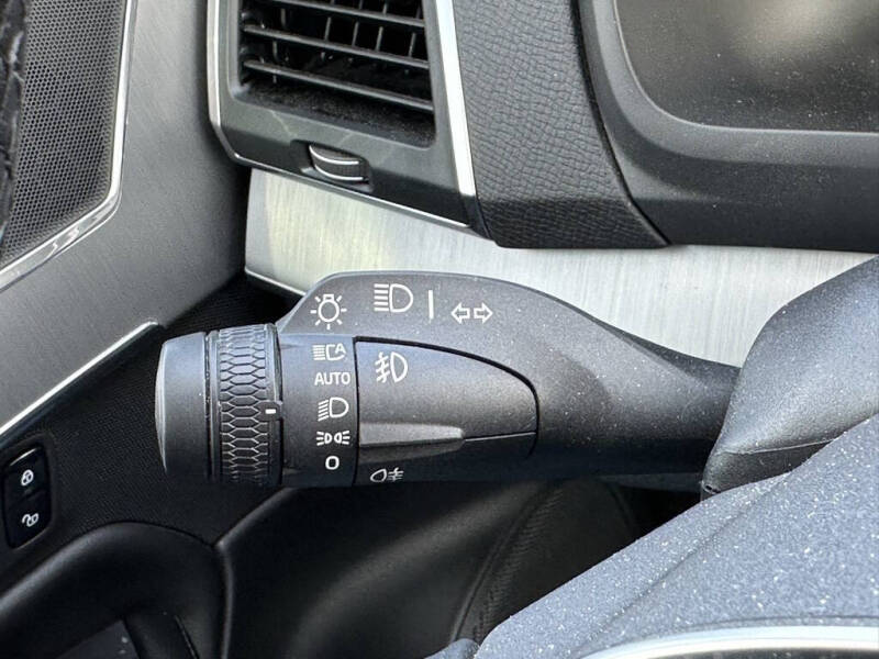 2023 Volvo XC90 B5 Core