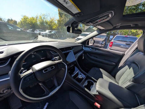 2025 Jeep Grand Cherokee Altitude X