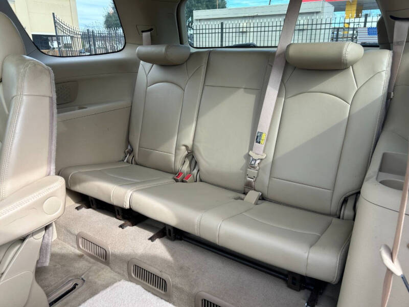 2010 Saturn Outlook XR-L Premium