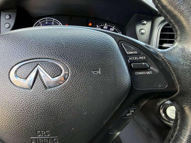 2011 Infiniti EX35