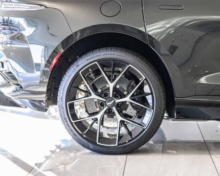 2026 Aston Martin DBX 707