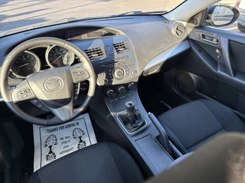 2013 Mazda MAZDA3 i Touring