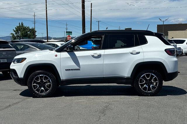 2025 Jeep Compass Trailhawk