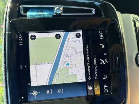 2022 Volvo XC40 T5 Momentum