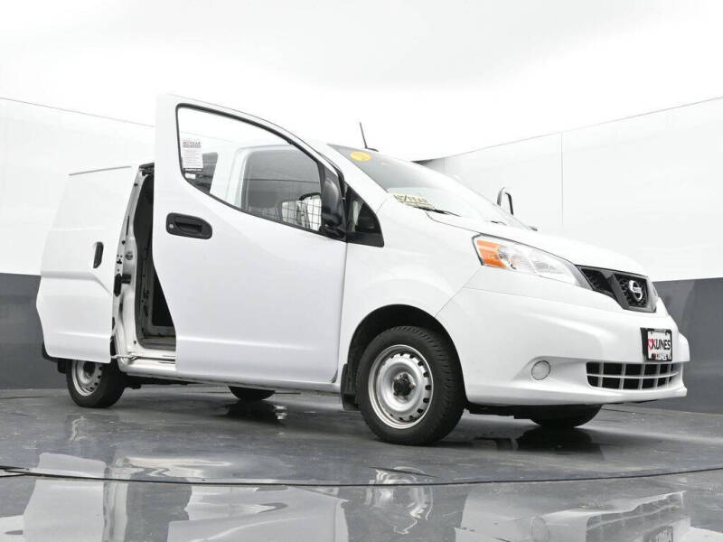 2021 Nissan NV200 S