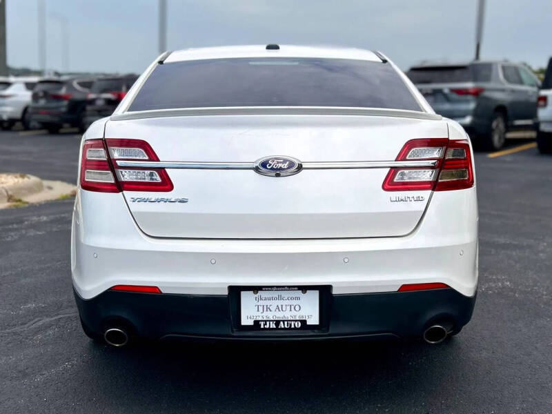 2016 Ford Taurus Limited
