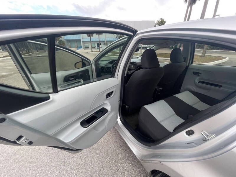 2013 Toyota Prius c One