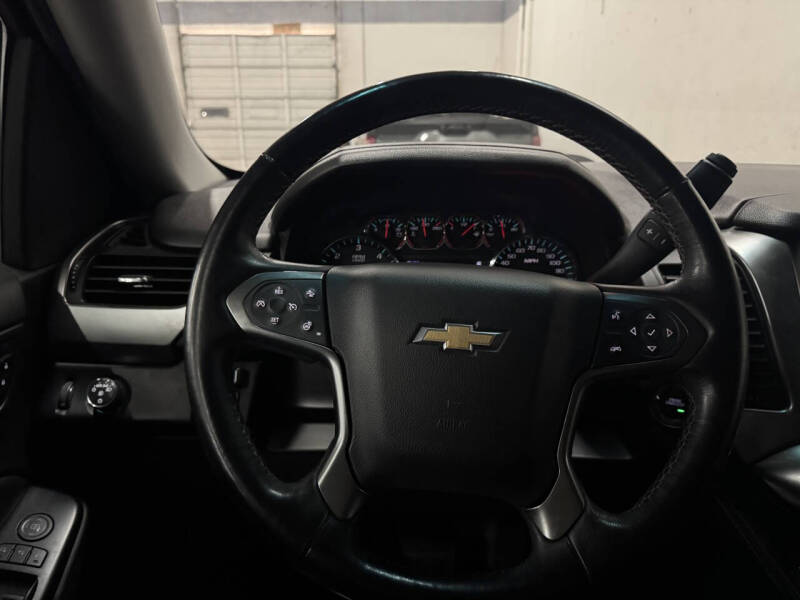 2017 Chevrolet Suburban LT