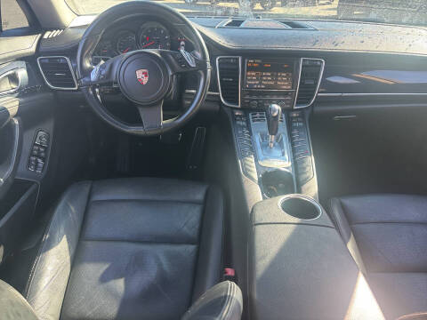2012 Porsche Panamera