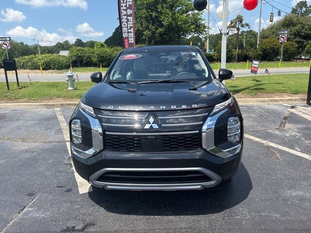 2025 Mitsubishi Outlander SE