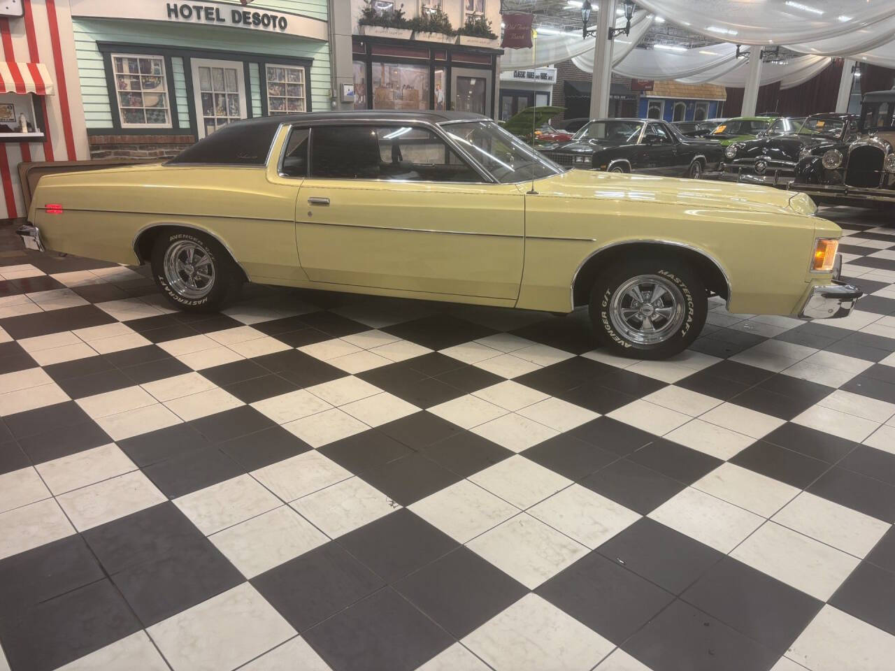 1973 Ford Galaxie 500 12