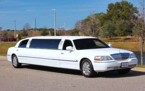 2004 Lincoln Town Car