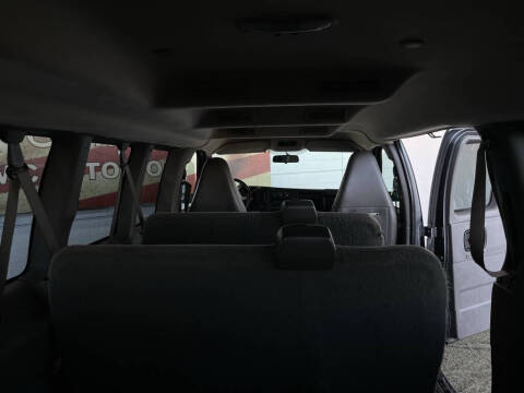 2017 Chevrolet Express LT 3500