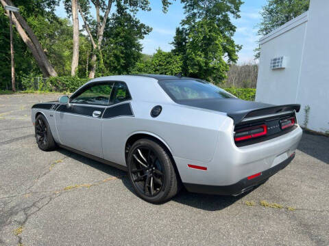 2022 Dodge Challenger