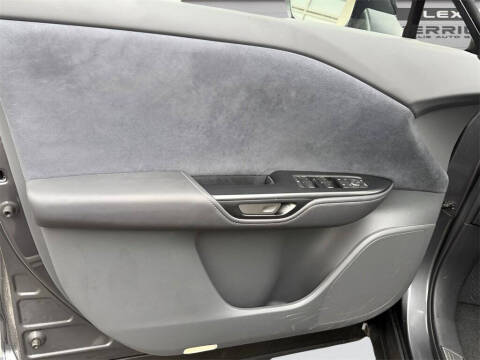 2023 Lexus RZ 450e Luxury