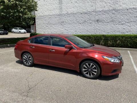 2016 Nissan Altima for sale at Select Auto in Smithtown NY