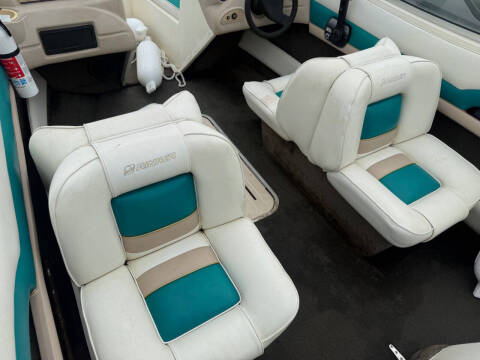 1995 Rinker 18 bowrider