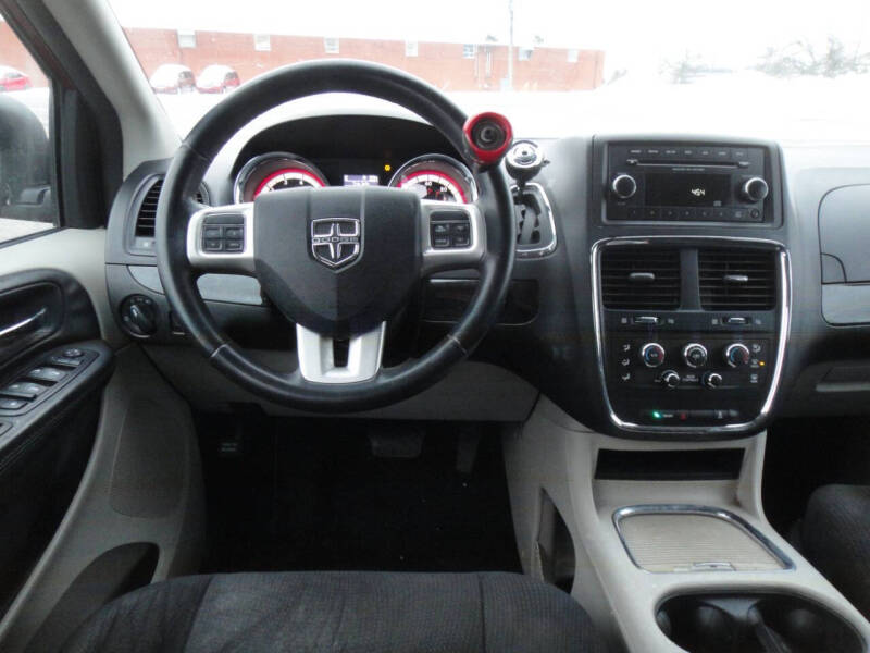2015 Dodge Grand Caravan SXT Plus