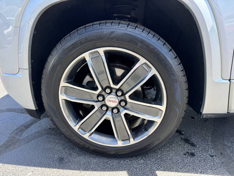 2018 GMC Acadia Denali