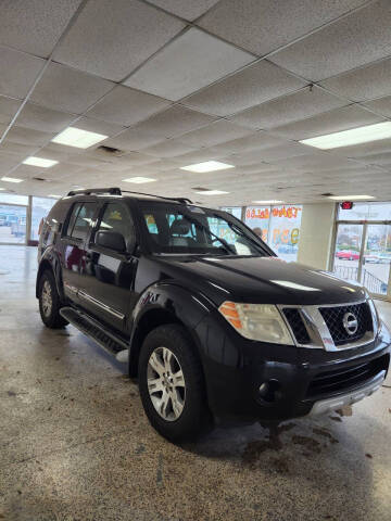 2008 Nissan Pathfinder LE