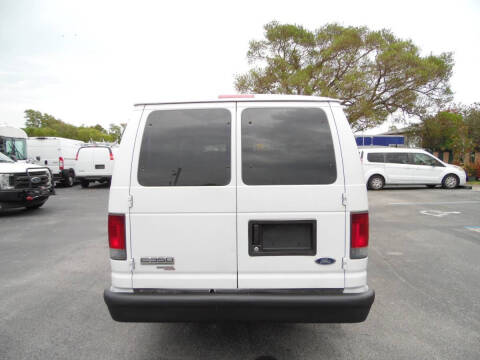 2006 Ford E-350