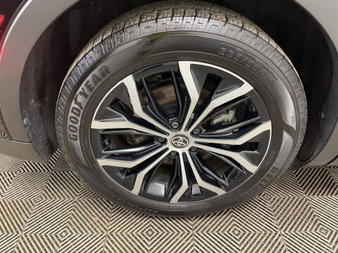 2023 Toyota Crown XLE