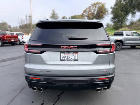 2024 GMC Acadia AT4