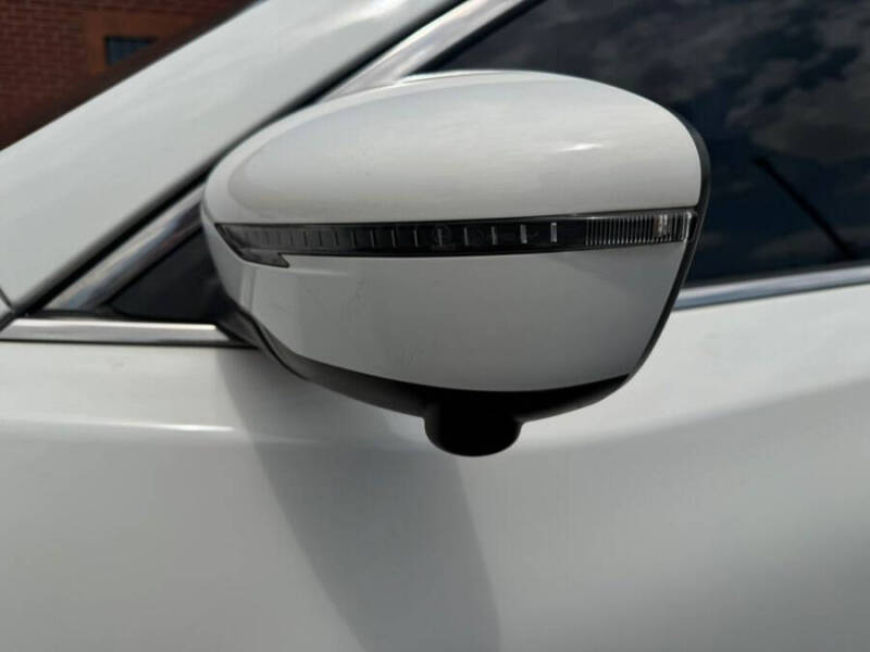 2020 Nissan Rogue