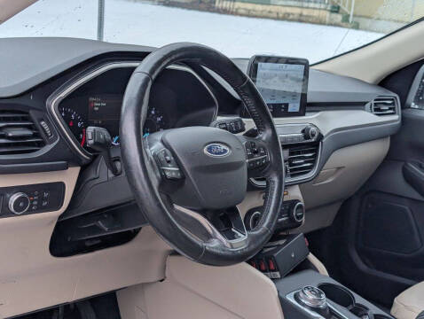 2020 Ford Escape SEL