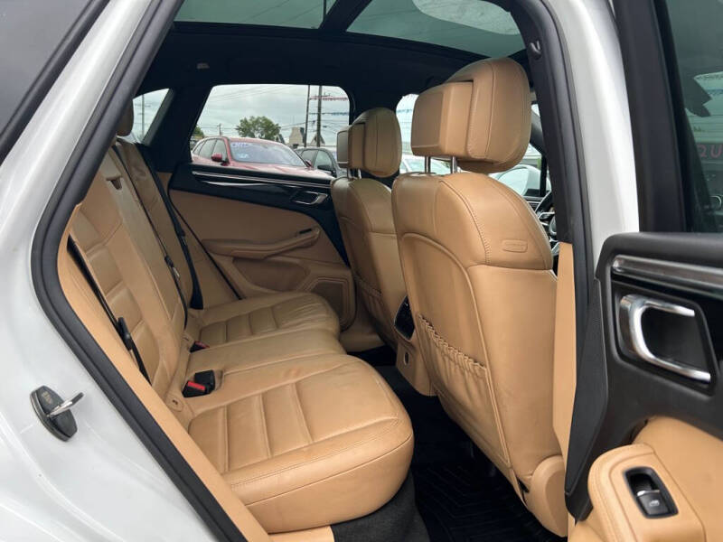 2017 Porsche Macan GTS