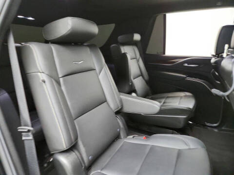 2022 Cadillac Escalade Luxury