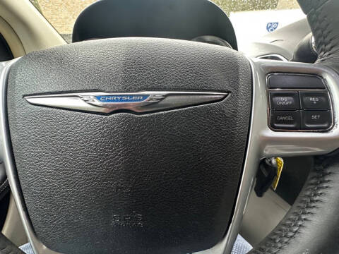 2012 Chrysler Town and Country Touring