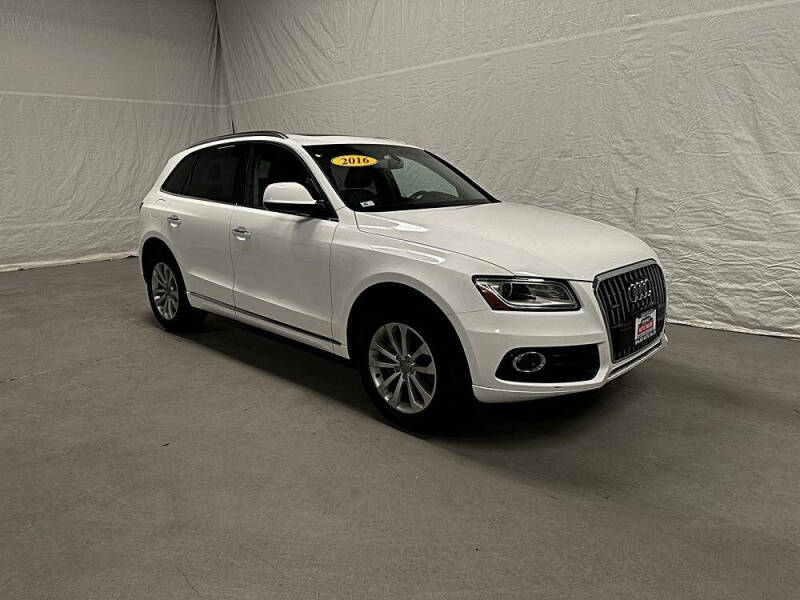 2016 Audi Q5 2.0T quattro Premium