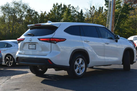 2021 Toyota Highlander LE