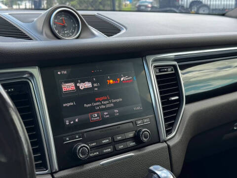 2017 Porsche Macan