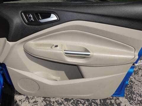 2015 Ford C-MAX Hybrid SE