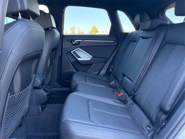 2025 Audi Q3 quattro S line Premium 45 TFSI