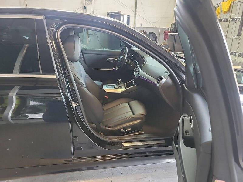 2021 BMW 3 Series 330i