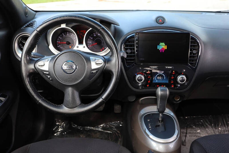 2011 Nissan JUKE SV